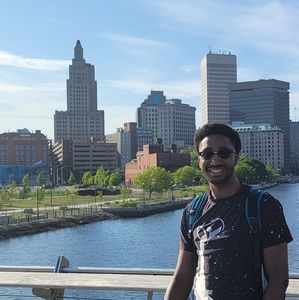 Meet your Posher, Jonathan